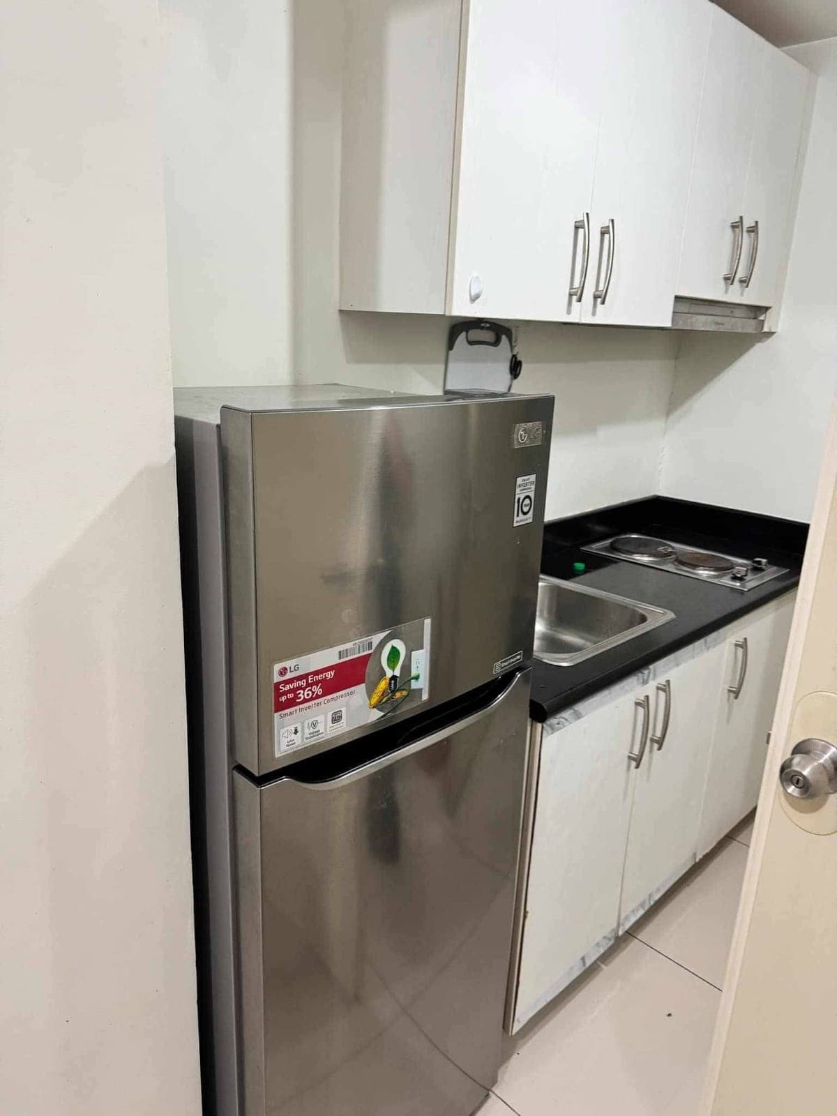 𝐅𝐎𝐑 𝐑𝐄𝐍𝐓 One Bedroom with Balcony Condo Unit in Jazz Residences, Makati City. - photo 1