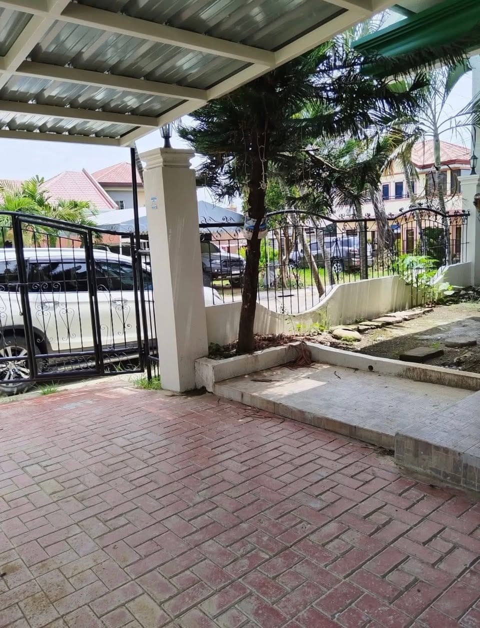 🏡Bungalow House for rent - photo 1