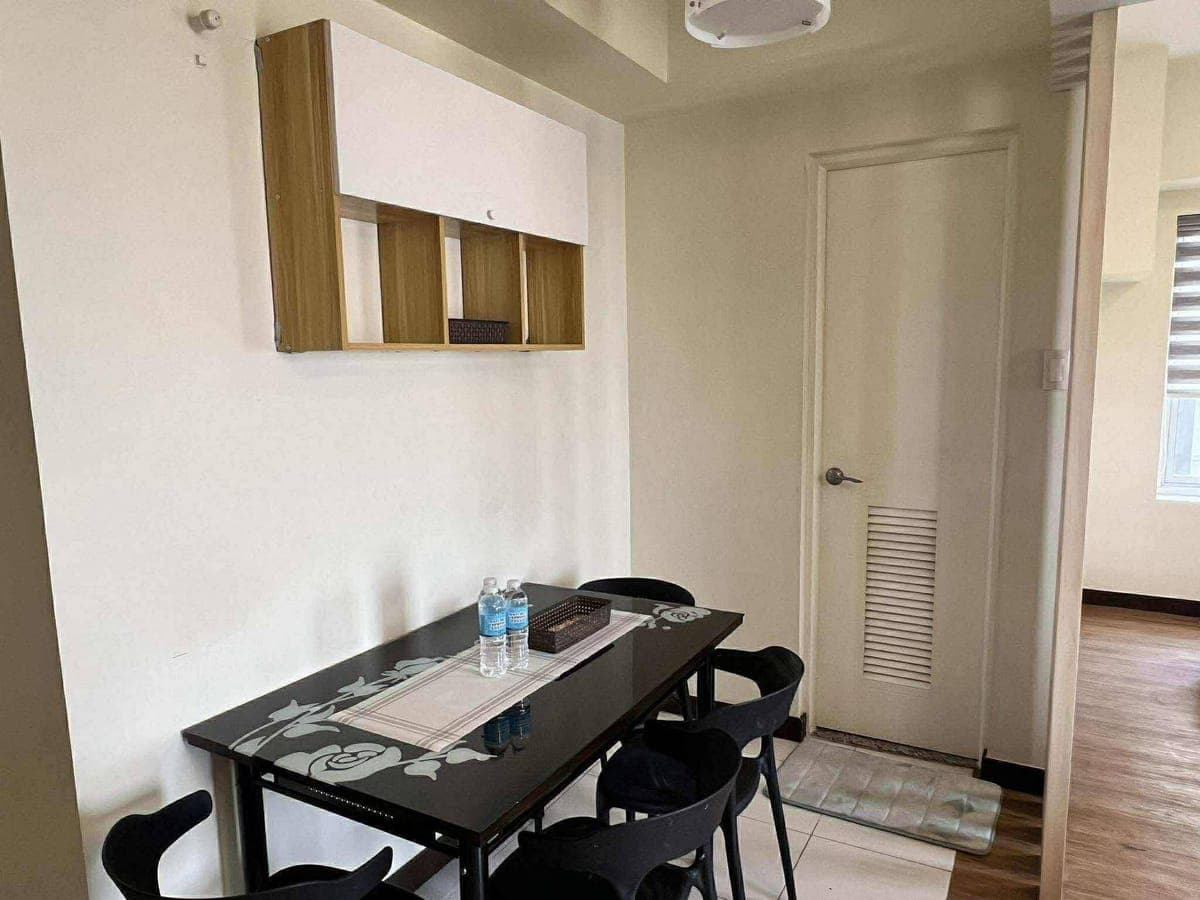 RENT: 23,000/month — Inclusive of Assoc Dues - photo 1