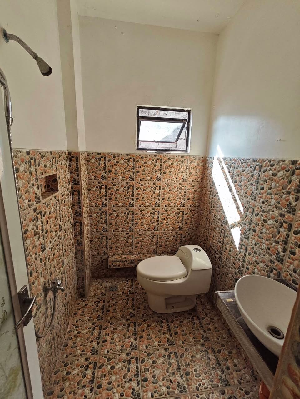 HOUSE FOR RENT 3FLOORS WITH PARKING - photo 5