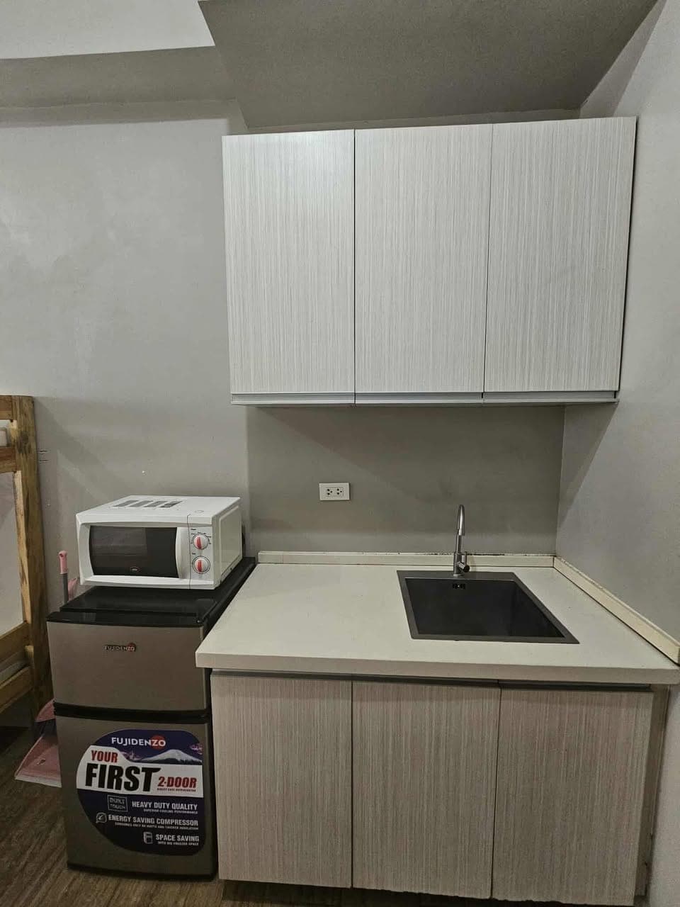 🚨 SPACE TAFT CONDO UNIT FOR RENT🚨 - photo 3