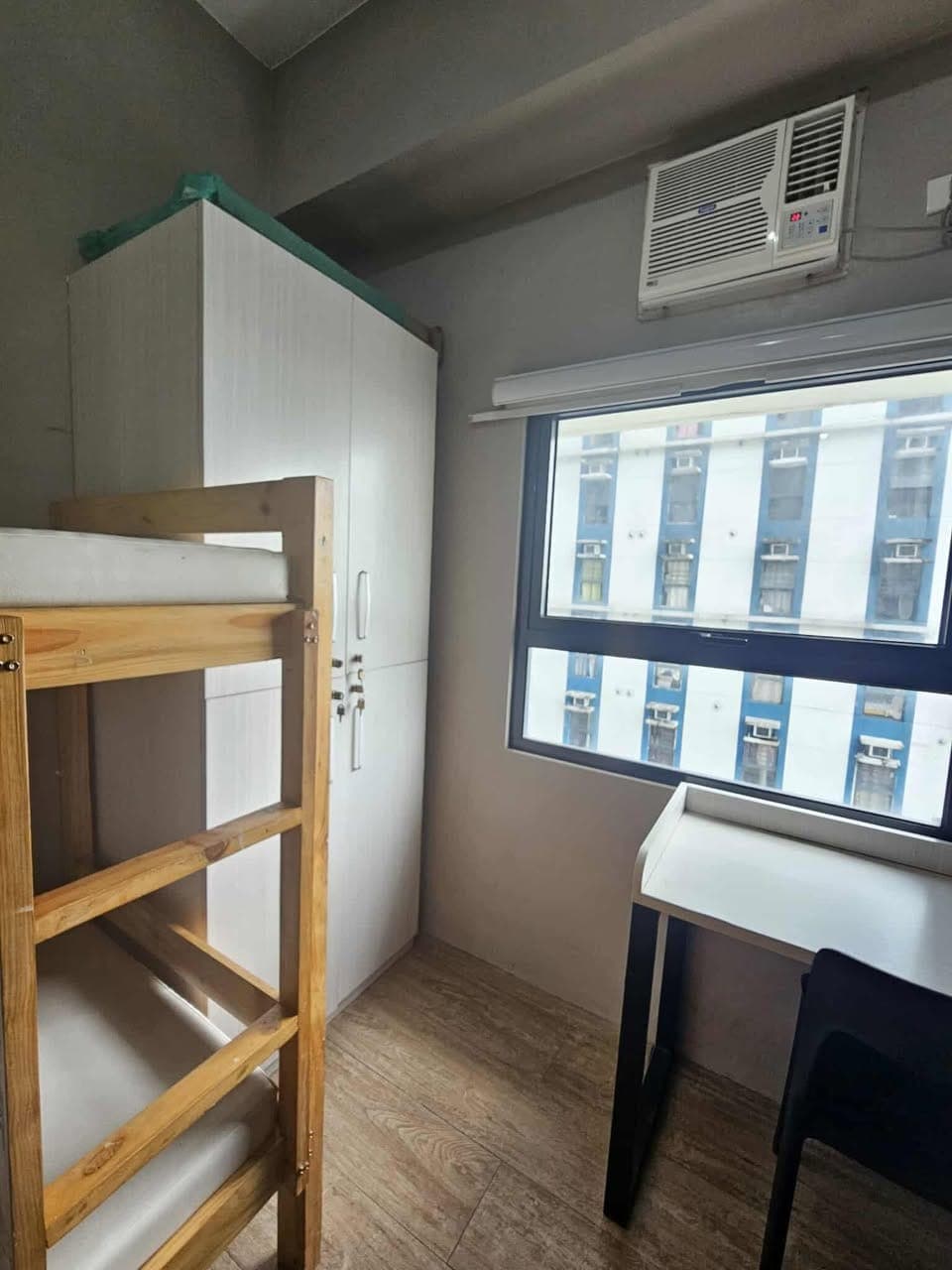 🚨 SPACE TAFT CONDO UNIT FOR RENT🚨 - photo 4