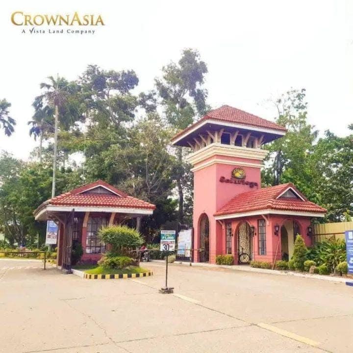 Direct Listing ‼️ - photo 1