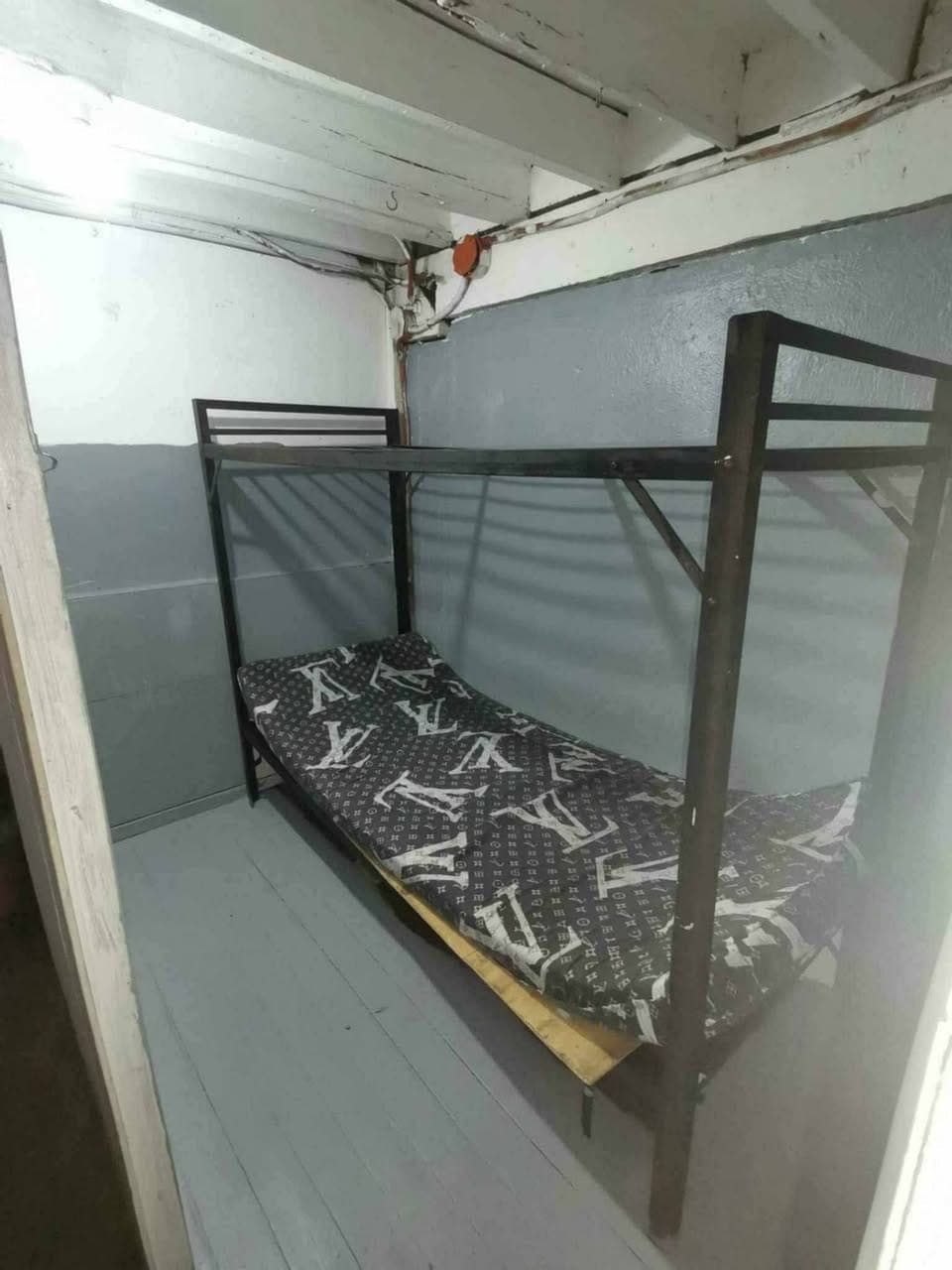 Room for Rent - photo 1