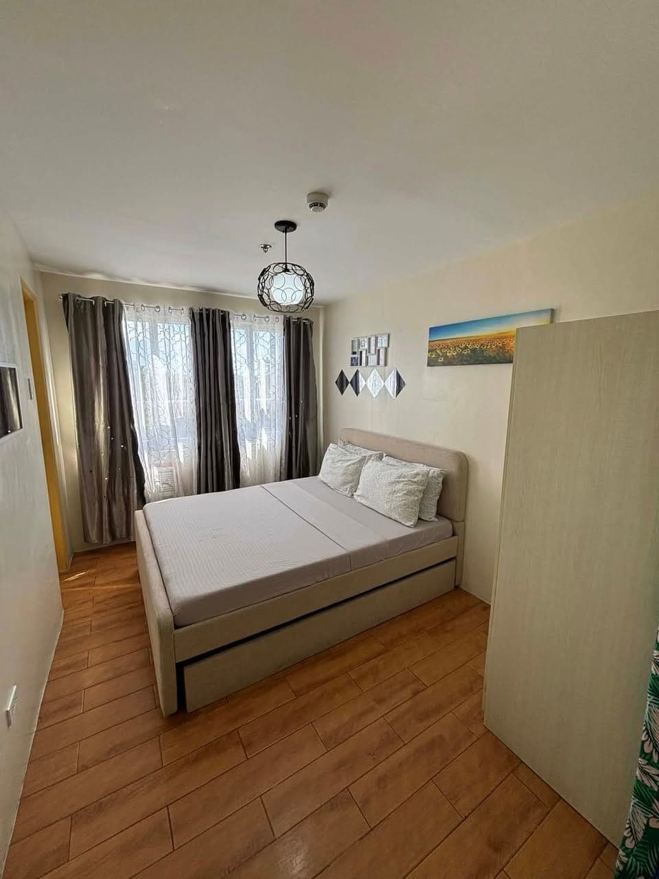 Two Bedroom- 2 Units Available for Rent! - photo 4