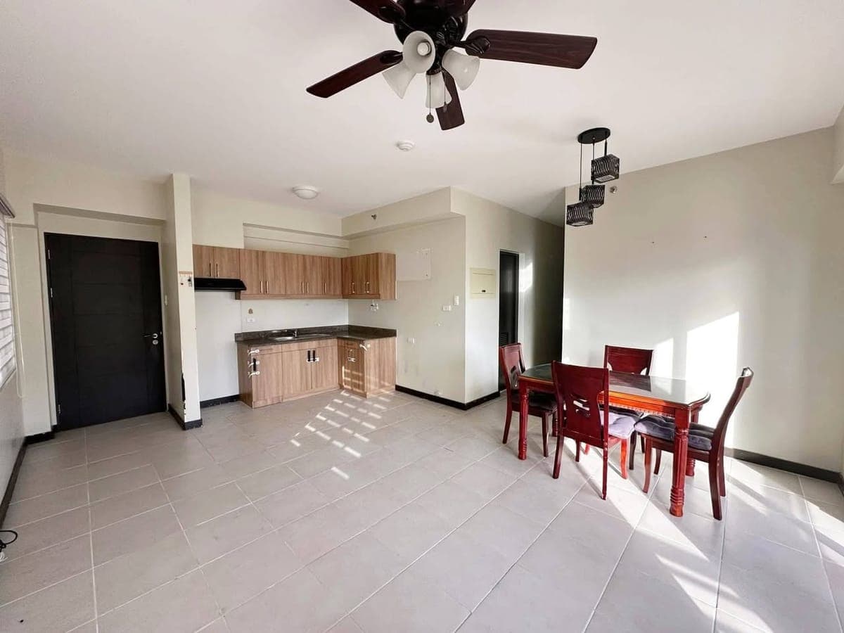 🏡 FOR RENT: 3BR Bare Unit with Parking 🚗 - photo 1