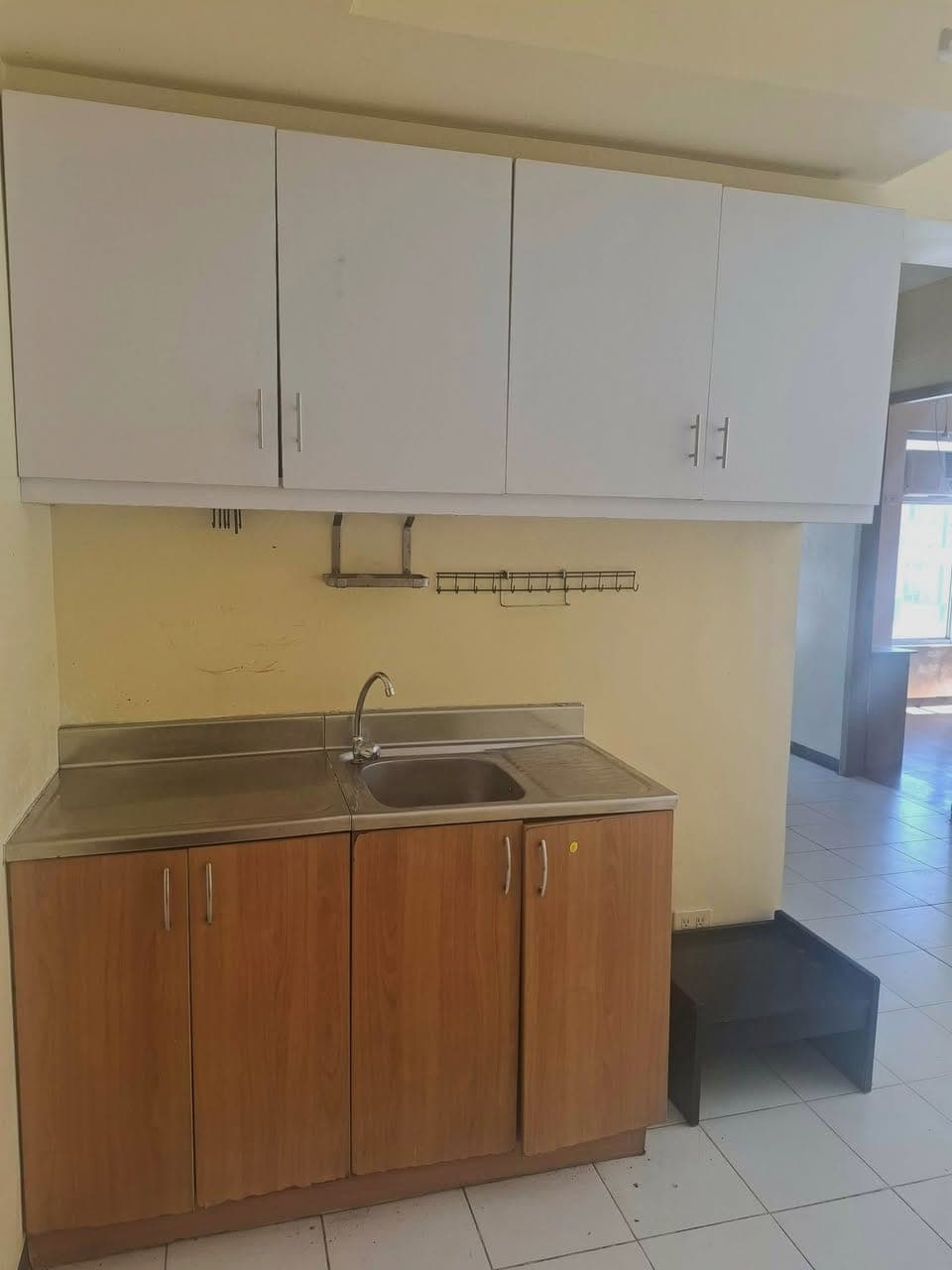 Semi Furnished 3 Bedroom Condo Unit For Rent - Unit 401 Alpaca Building at Lions Park Residences - photo 5