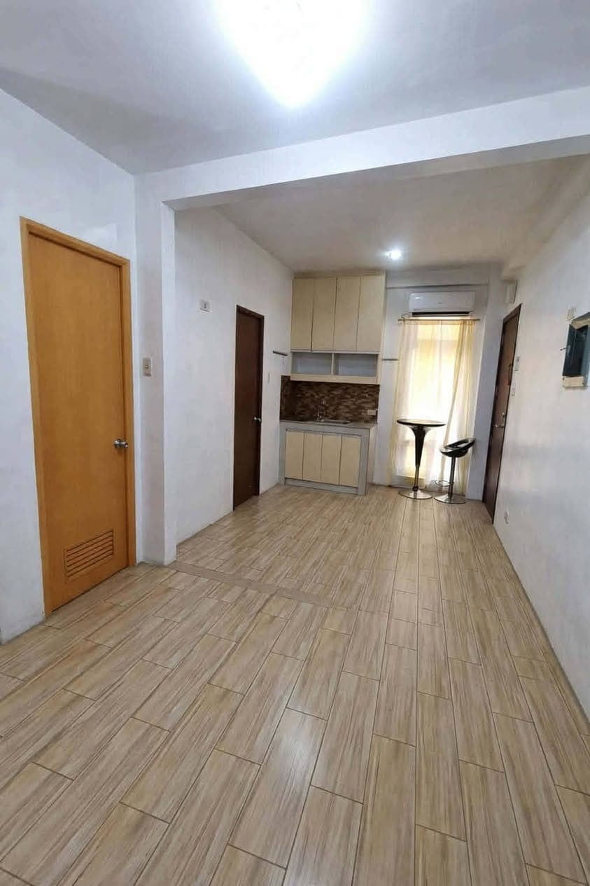 SPACE FOR LEASE - photo 2