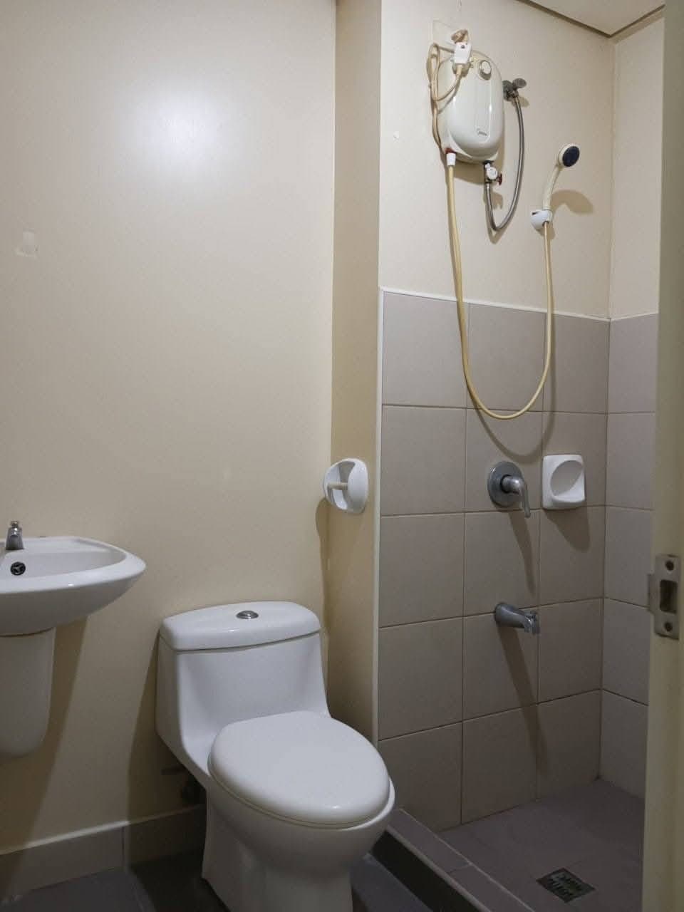 𝐅𝐎𝐑 𝐑𝐄𝐍𝐓 Studio Type Condo in AVIDA TOWERS ASTEN - photo 5