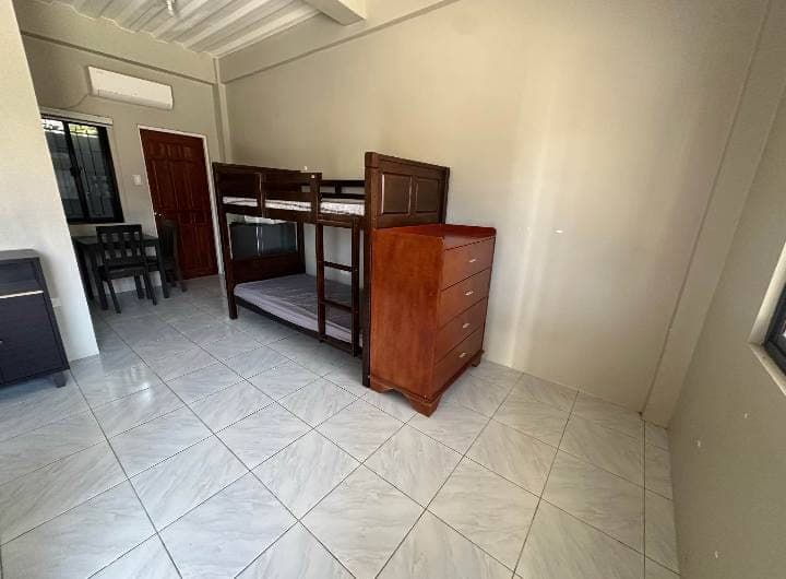 SPACIOUS STUDIOTYPE ROOM FOR RENT - photo 2