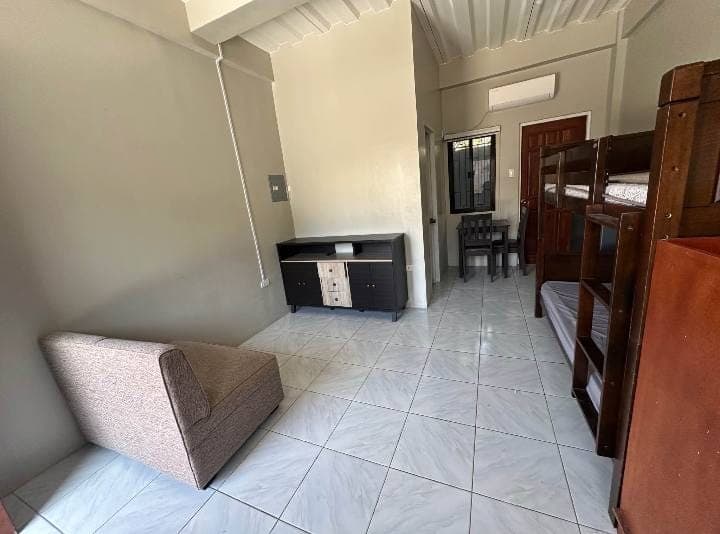 SPACIOUS STUDIOTYPE ROOM FOR RENT - photo 5