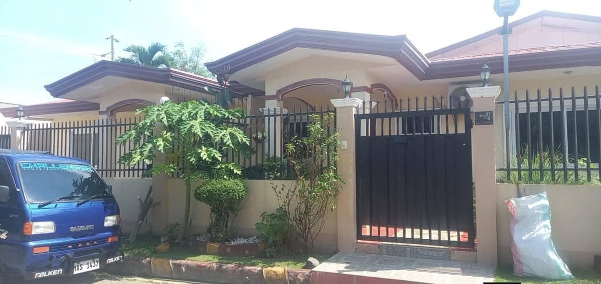 House for rent - photo 1