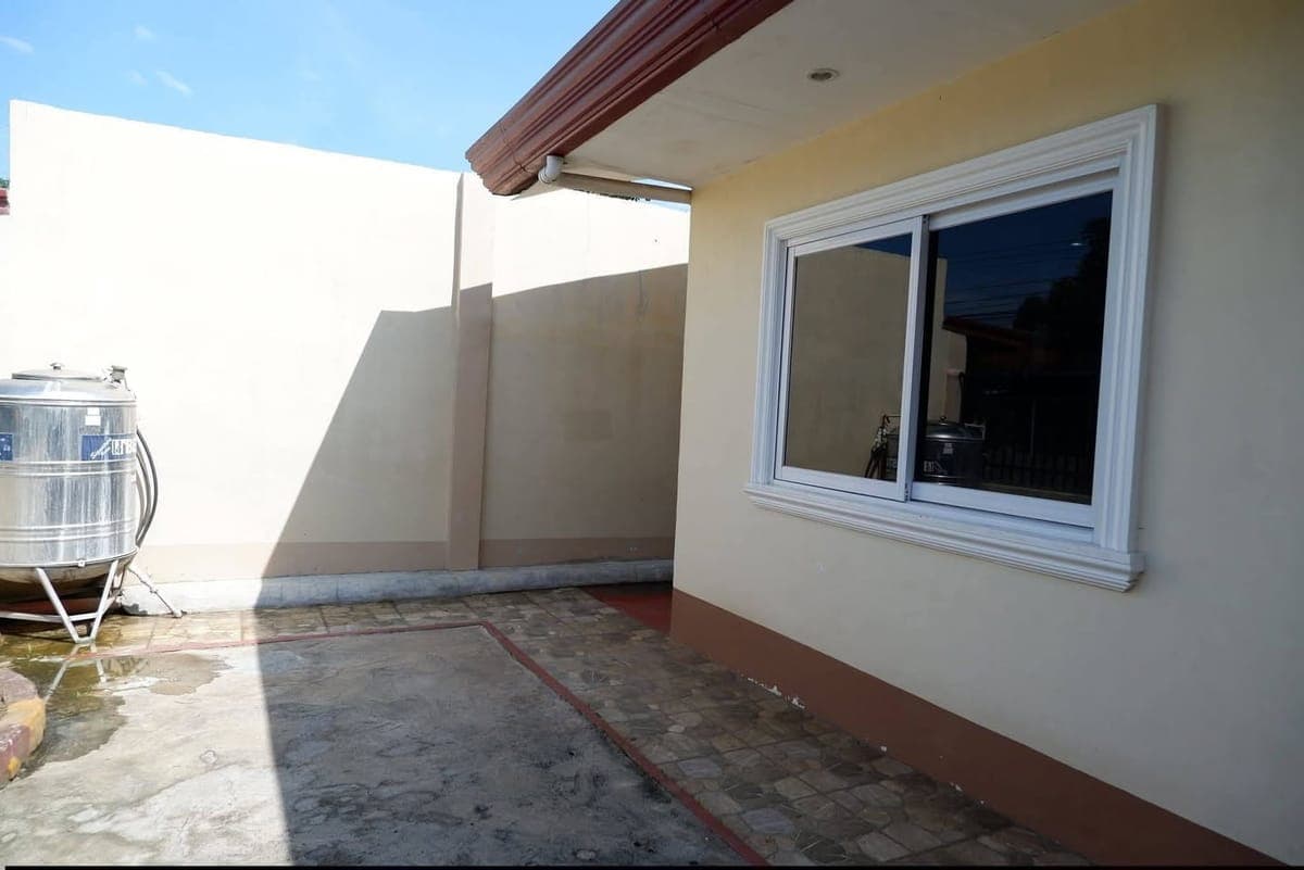 House for rent - photo 2