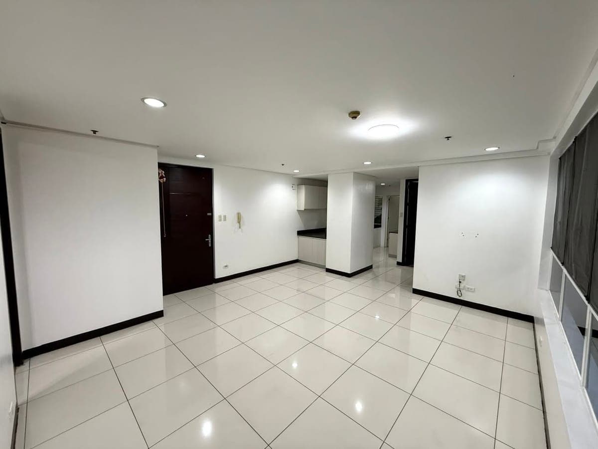 CONDO FOR RENT in Sta Cruz Manila - photo 2