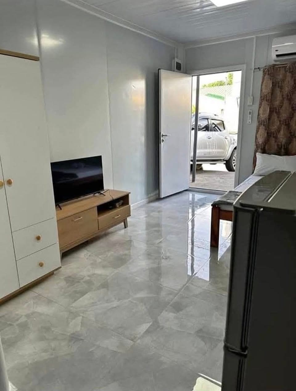 Apartment for rent (FULLY FURNISHED) studio type - photo 2