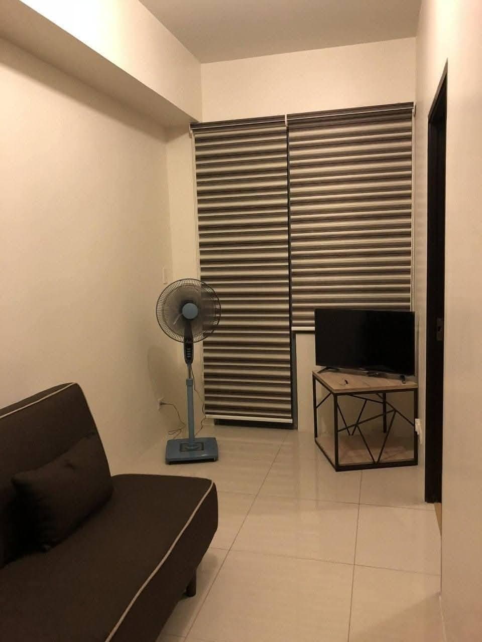 𝐅𝐎𝐑 𝐑𝐄𝐍𝐓 One Bedroom with Balcony Condo in PARK WEST BGC - photo 3