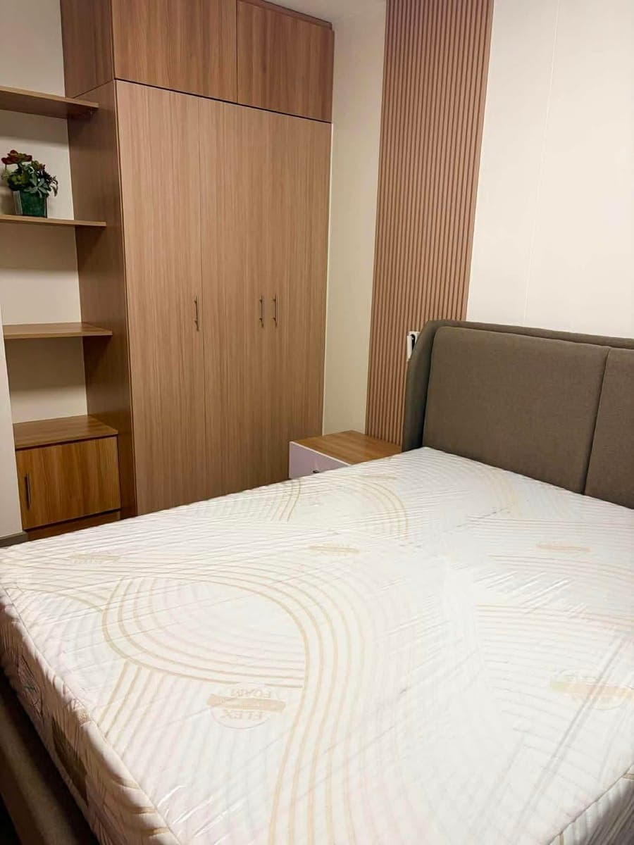 FOR LEASE CONNOR RESIDENCES - photo 2