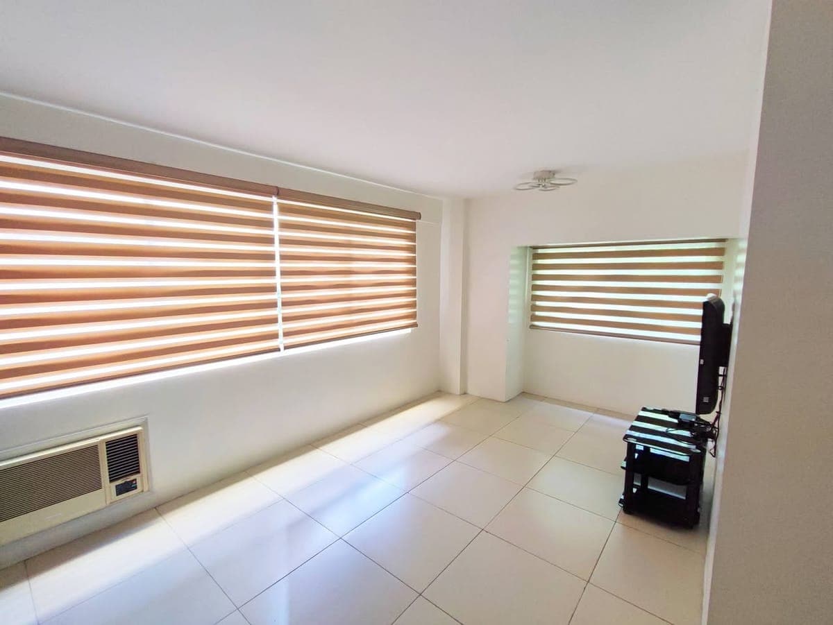 3BR BESIDE ROBINSONS MAGNOLIA - photo 1