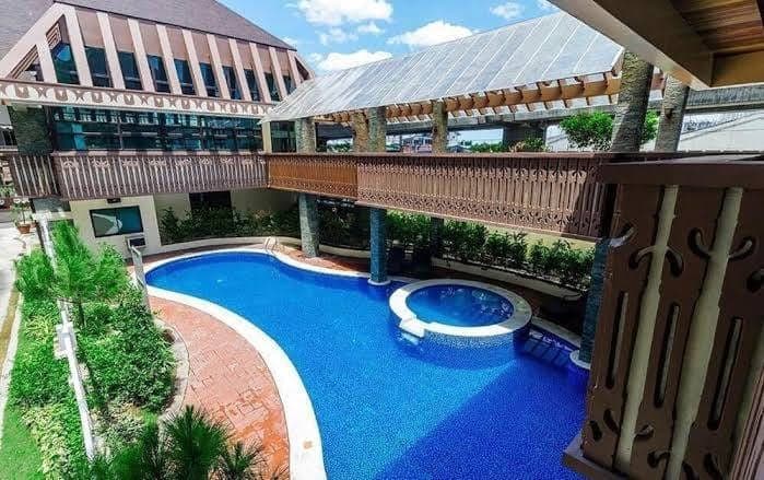 3BR BESIDE ROBINSONS MAGNOLIA - photo 4