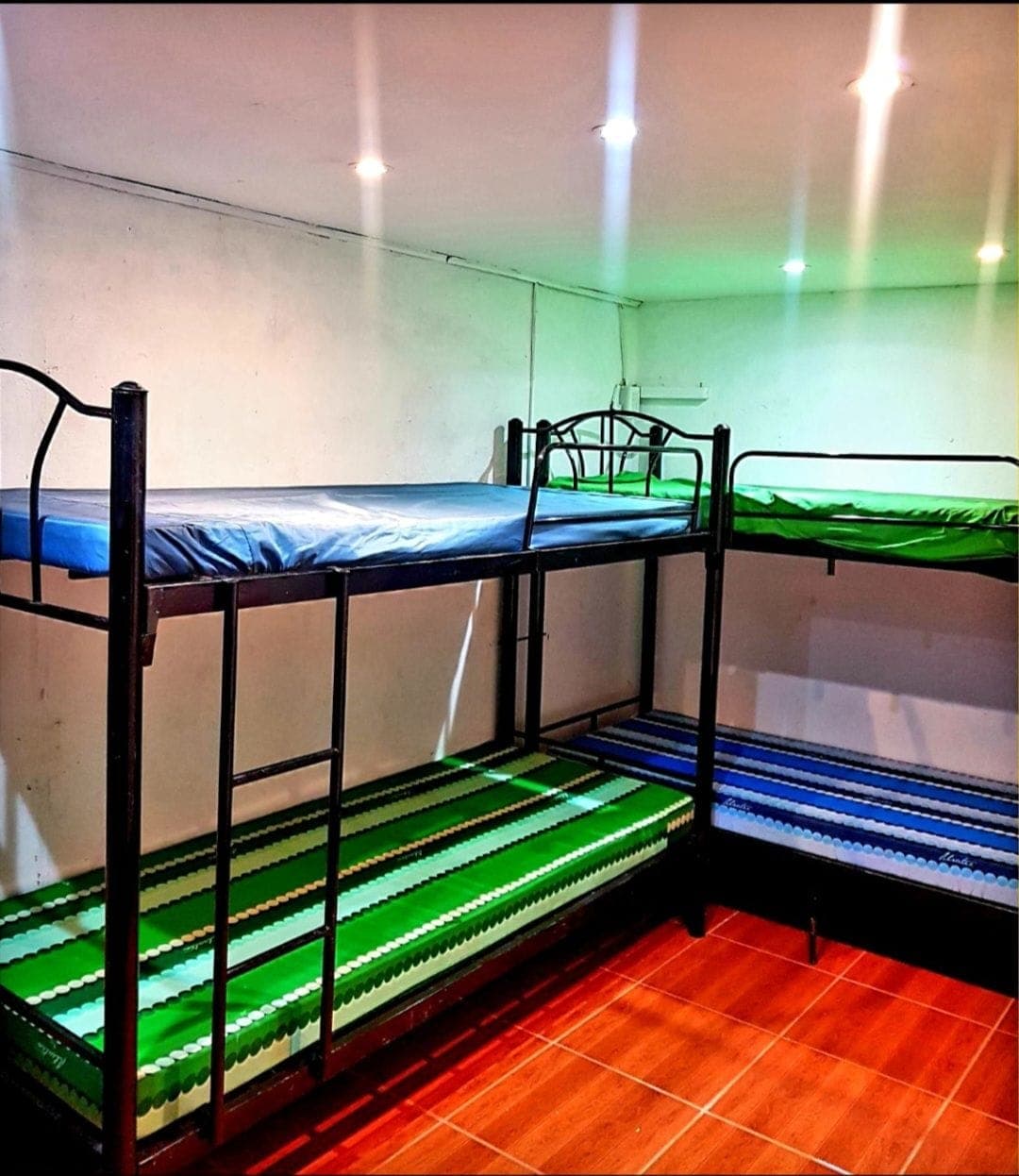 ✅️ Female Bedspace Only! - photo 1