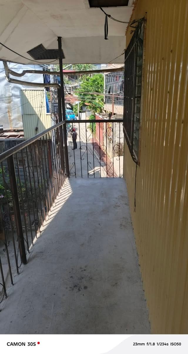 RENT UPPER UNIT - photo 1