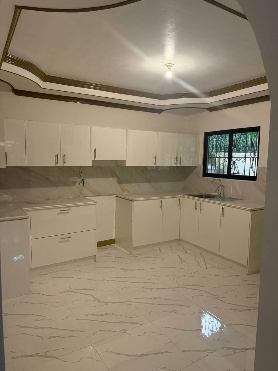 🏡✨ SPACIOUS FURNISHED HOUSE FOR RENT – PRIME LOCATION! ✨🏡 - photo 3