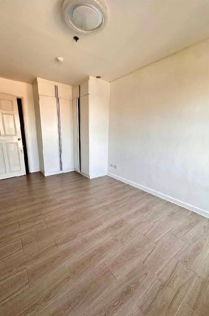 FOR RENT / FOR SALE BARON 3 GARDENS - photo 4