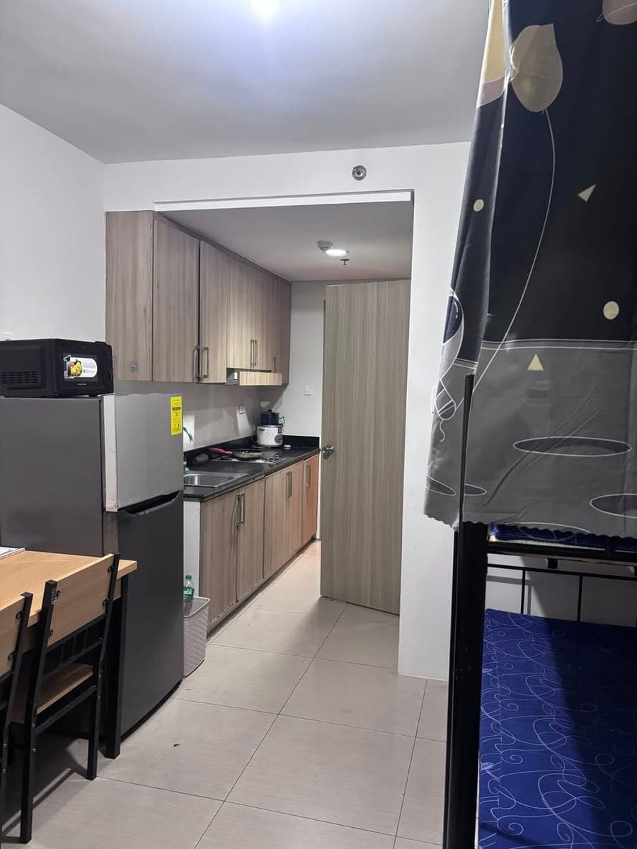 CONDO SHARING NEAR MOA & E-COM - photo 3