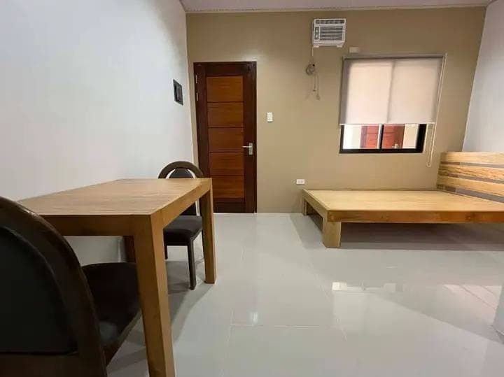 SOLO STUDIO ROOM FOR RENT - photo 3