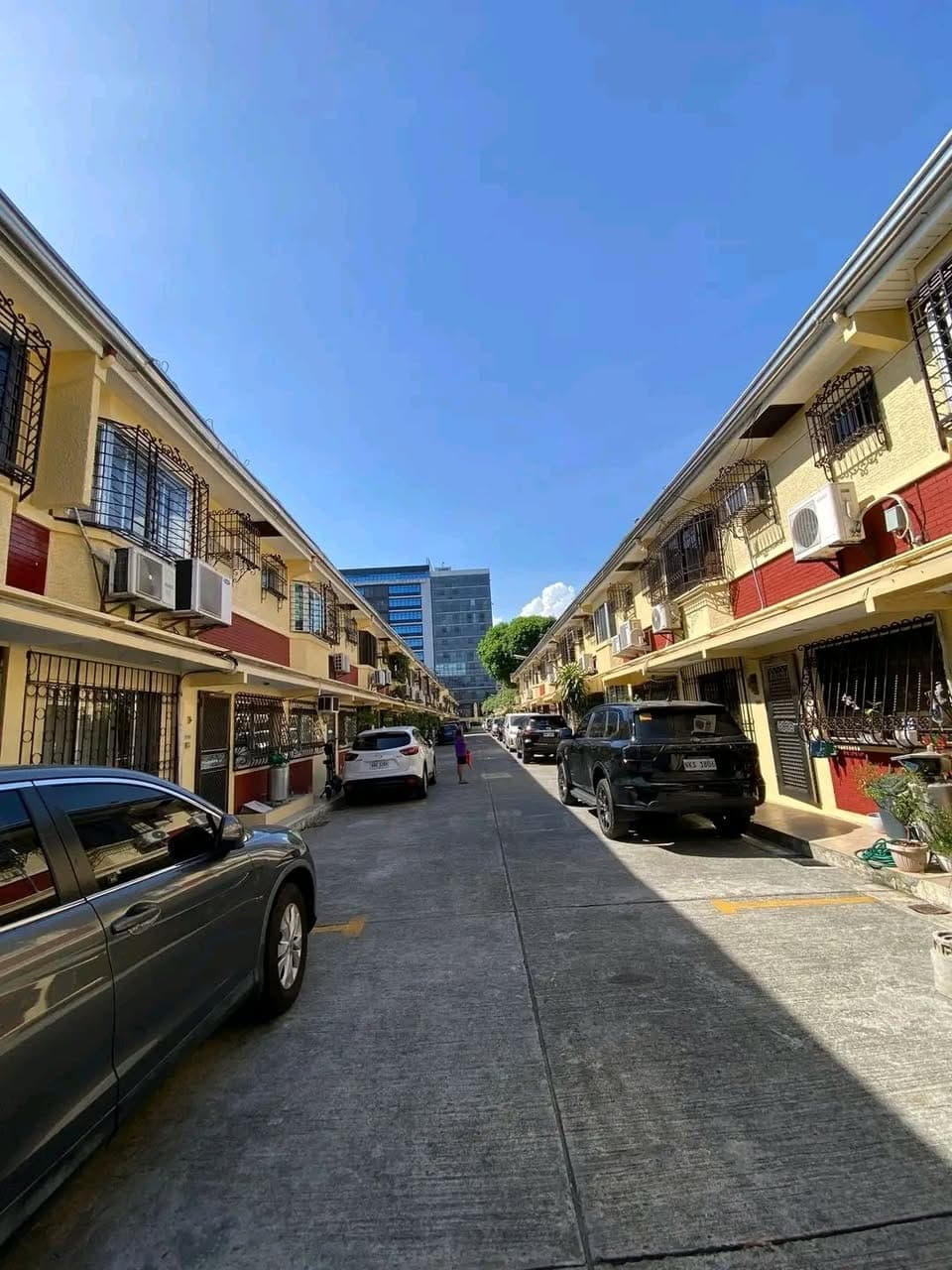 🌊 FOR RENT: Roxas Sea Front Garden – Prime Pasay Location! 🌇 - photo 5