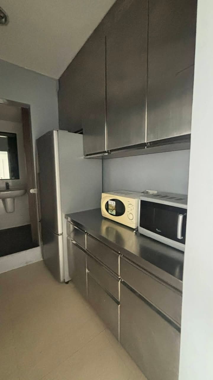 ✅FOR Rent Condo in Q.C FULLY FURNISH with -2BR /80 𝘀𝗾𝗺 - photo 3