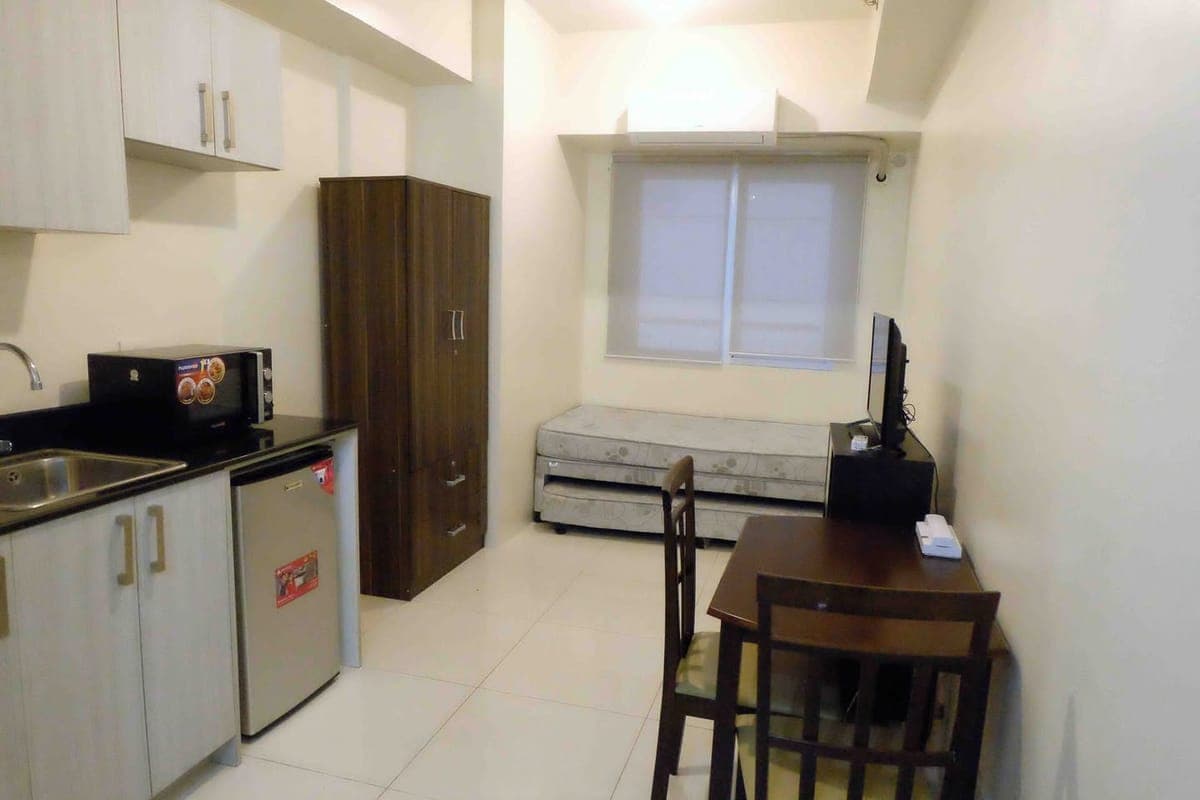 Fully Furnished Deluxe Studio Condo Unit For Rent - Unit 1646 Green Residences - photo 2