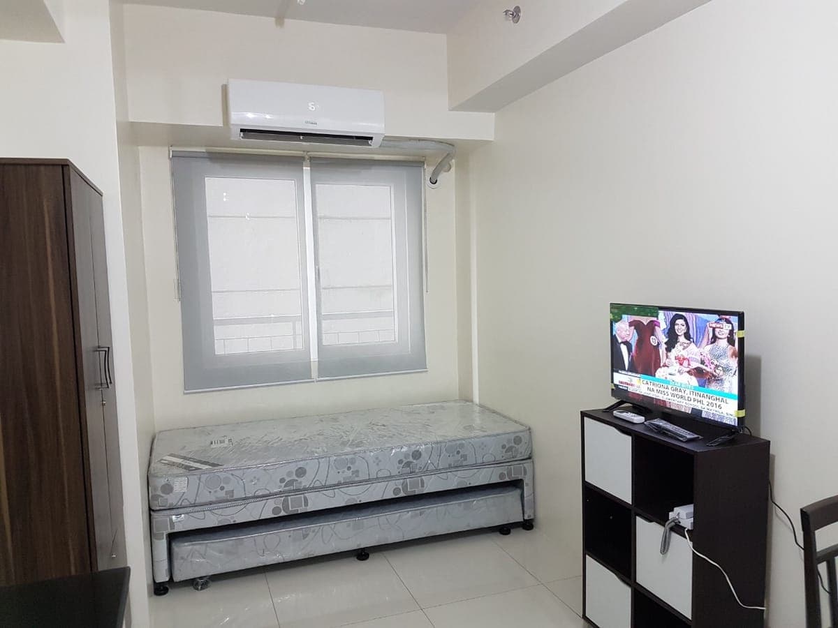 Fully Furnished Deluxe Studio Condo Unit For Rent - Unit 1646 Green Residences - photo 5