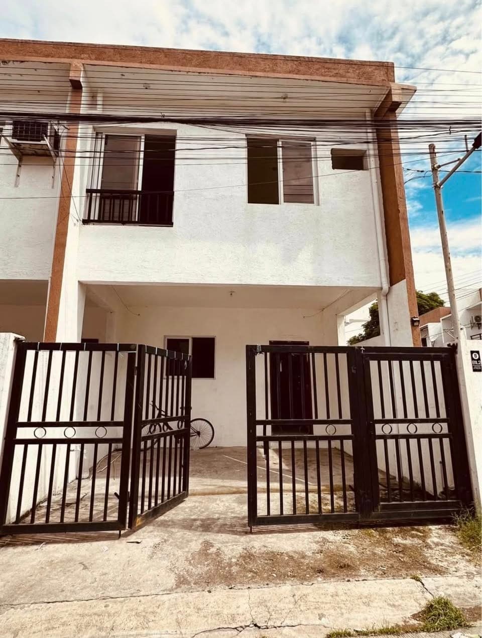 House for rent - photo 1