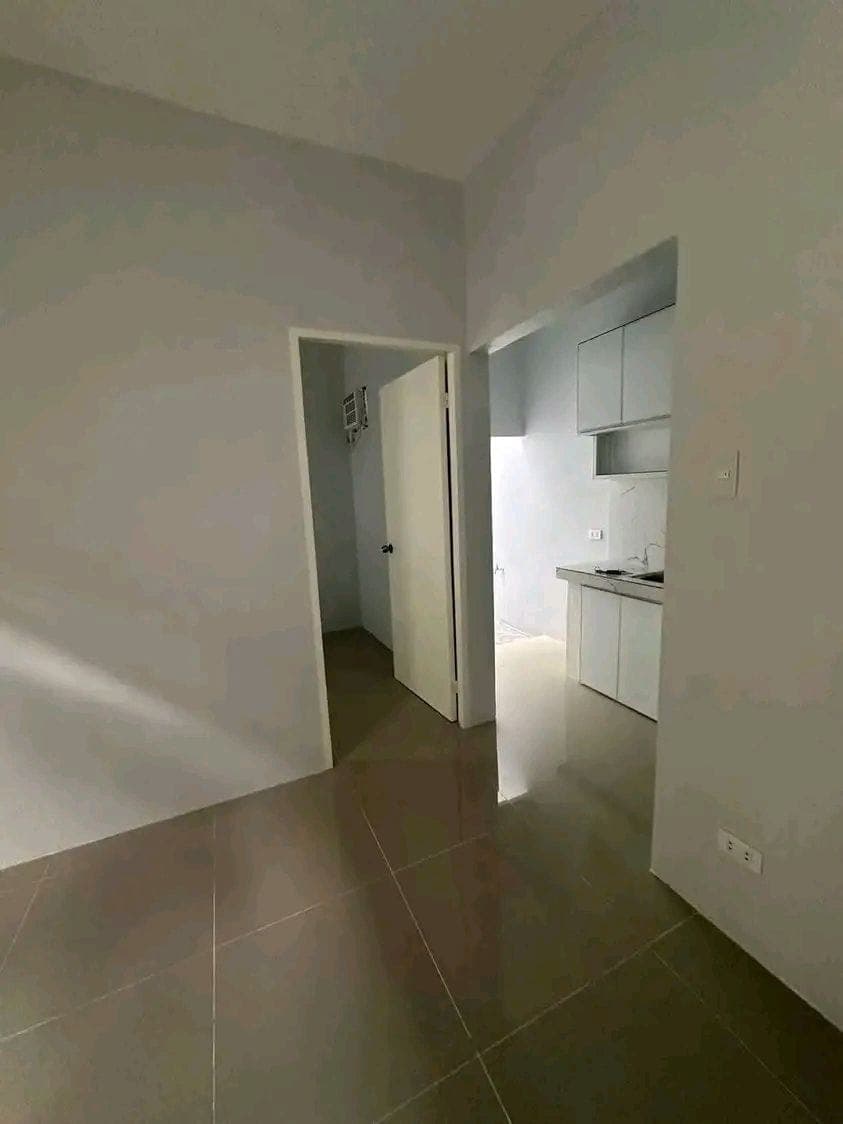 Room for Rent - photo 1