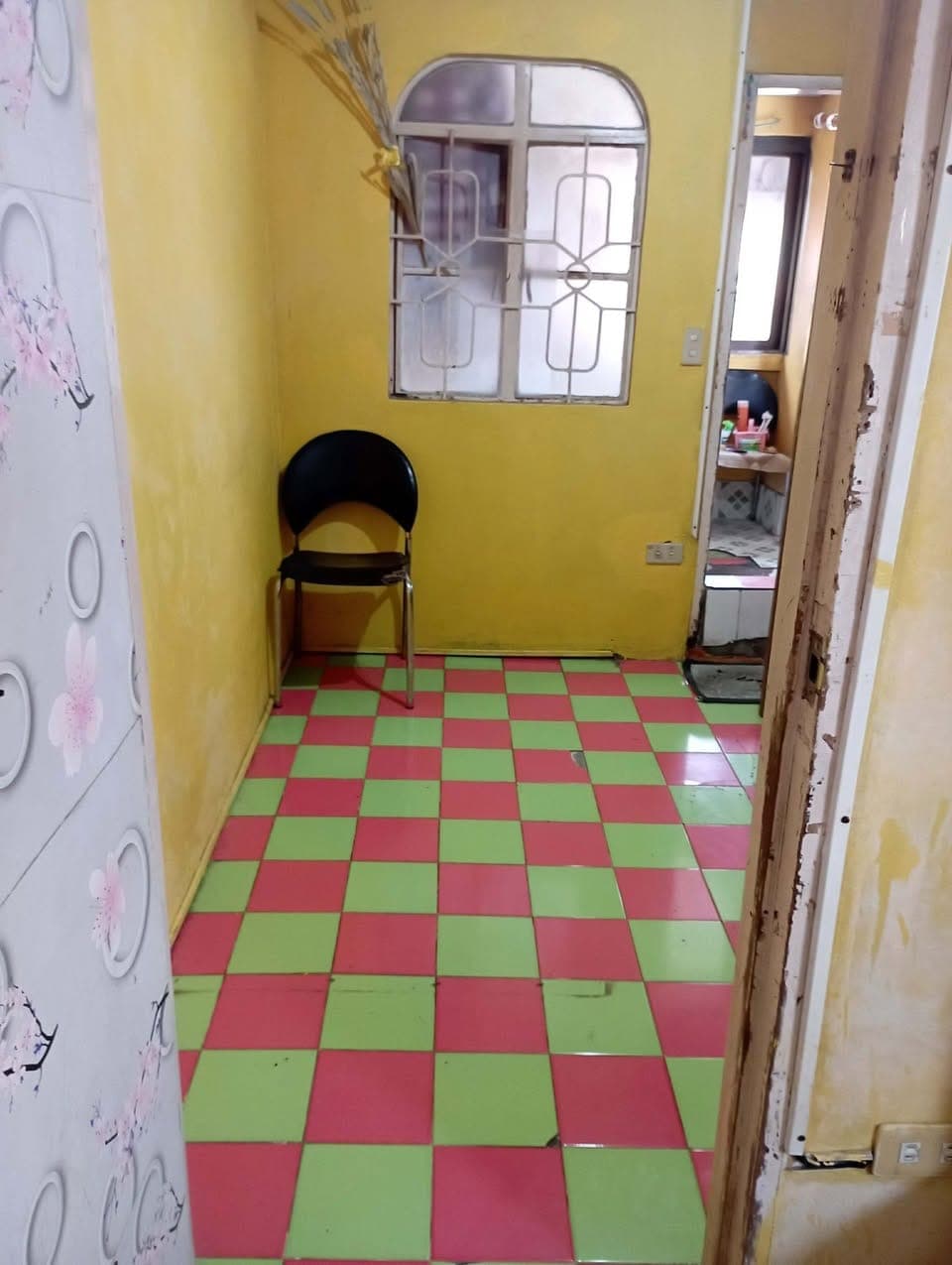 Room For Rent - photo 1