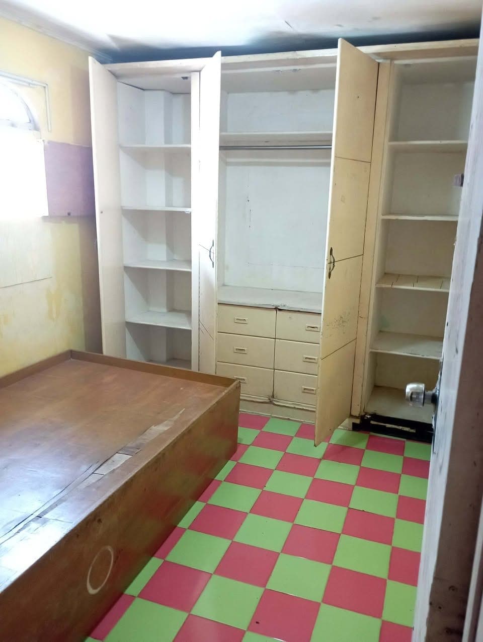Room For Rent - photo 4