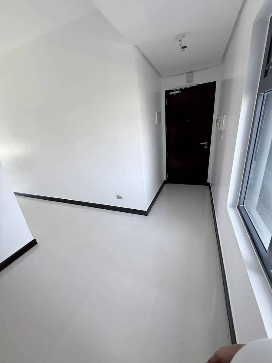 ✨ FOR LEASE | Semi-Furnished Studio Unit at CHIMES GREENHILLS ✨ - photo 1