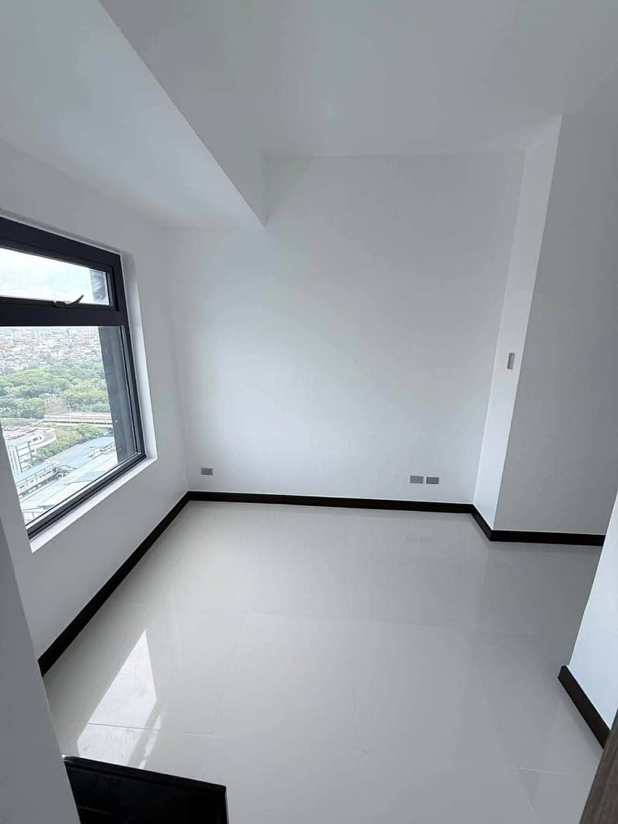 ✨ FOR LEASE | Semi-Furnished Studio Unit at CHIMES GREENHILLS ✨ - photo 4