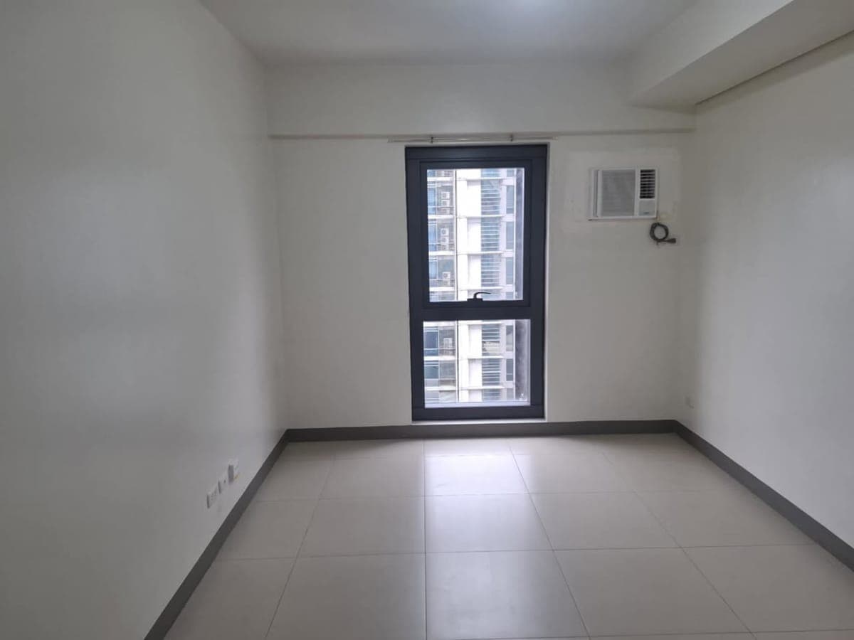 Semi Furnished Studio Condo Unit For Rent - Unit 827 Studio 7 (Residential Tower) - photo 4