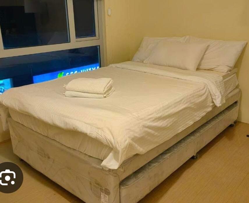 Avida Cityflex Towers BGC Taguig (Studio Rent corner unit) P30K bargain w/free wifi internet - photo 4