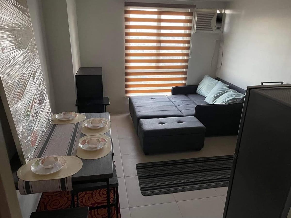 FOR RENT: ₱17,000/month. | Inclusive Association dues - photo 2