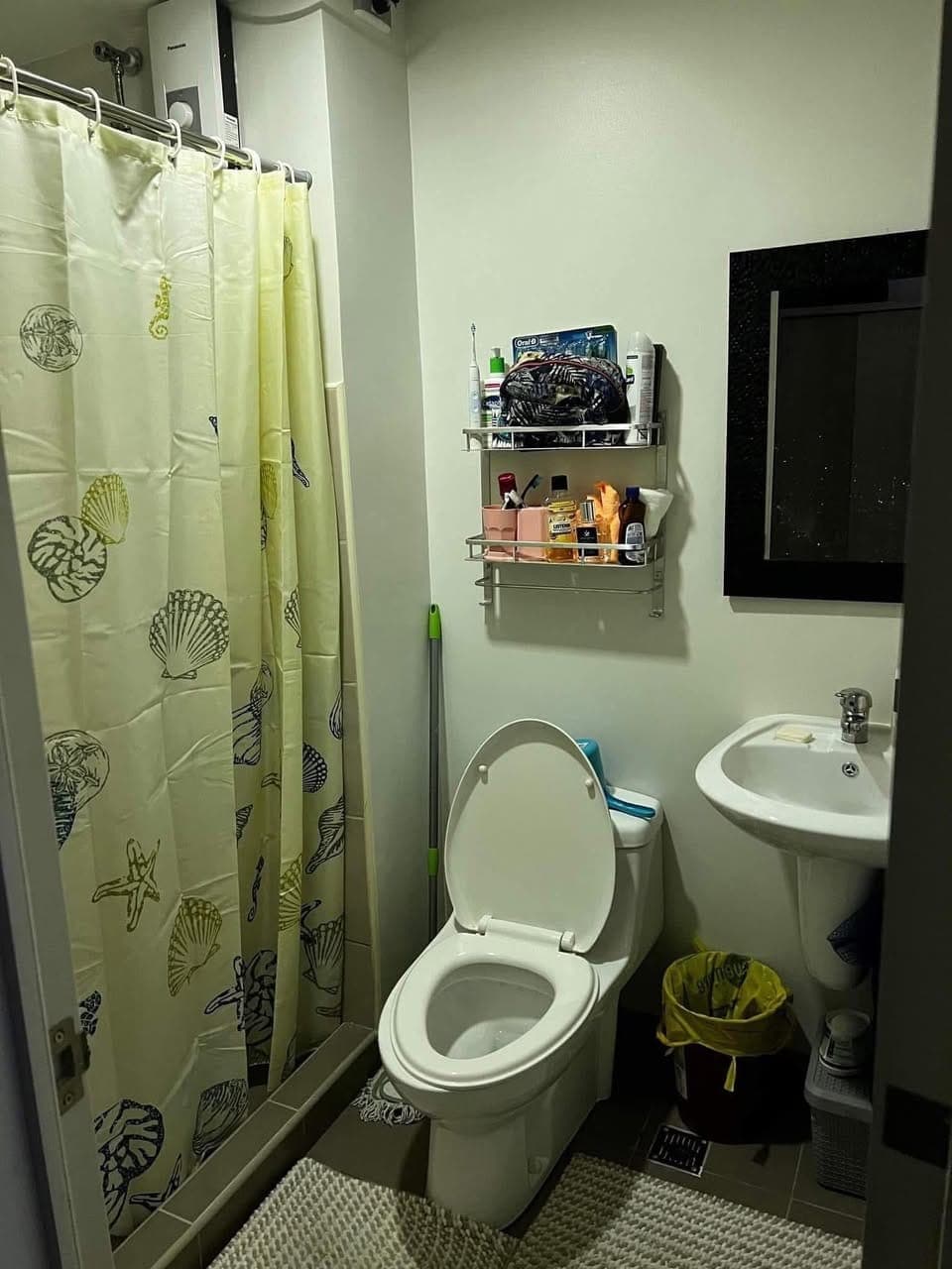 FOR RENT: ₱17,000/month. | Inclusive Association dues - photo 4