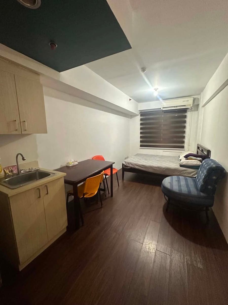 Pinecrest condominium studio unit 18k/month inclusive of monthly dues & parking space (6500/month) b... - photo 2