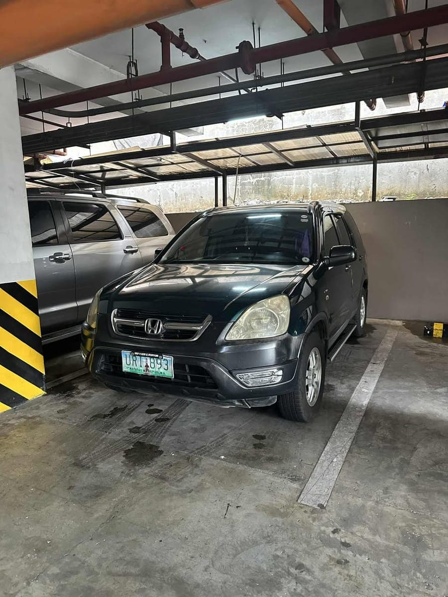 Pinecrest condominium studio unit 18k/month inclusive of monthly dues & parking space (6500/month) b... - photo 4