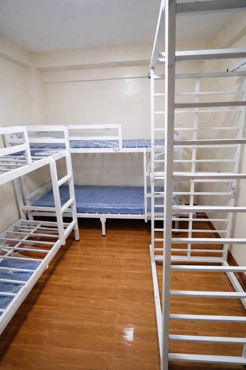 🏠 FEMALE BEDSPACE & FAMILY ROOM - photo 4