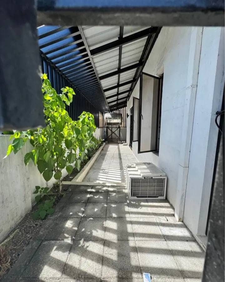 TOWNHOUSE (Corner Lot) FOR RENT - photo 3