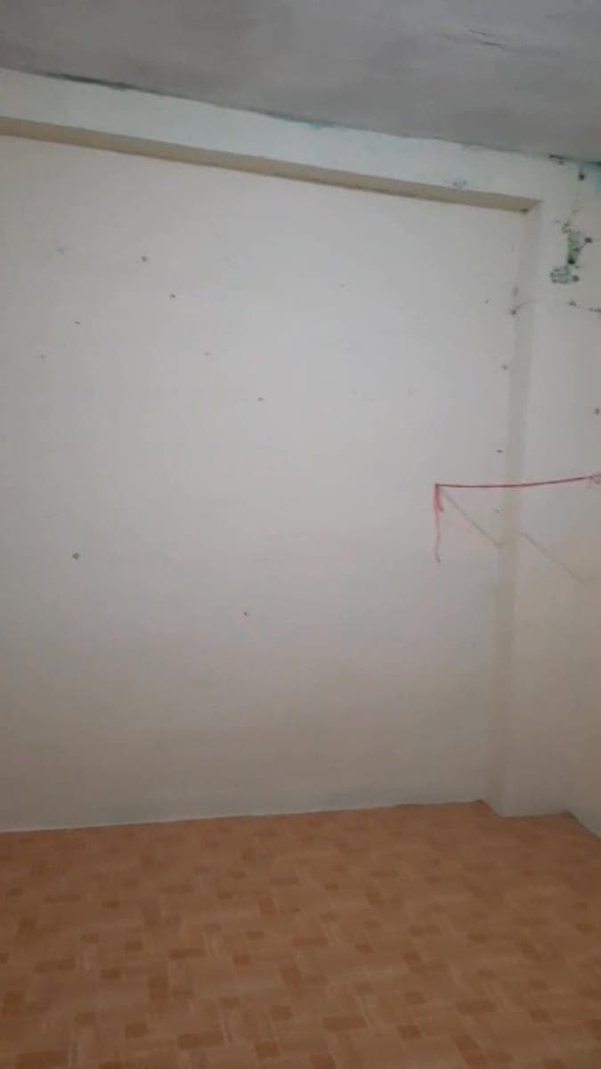 Room for Rent - photo 1