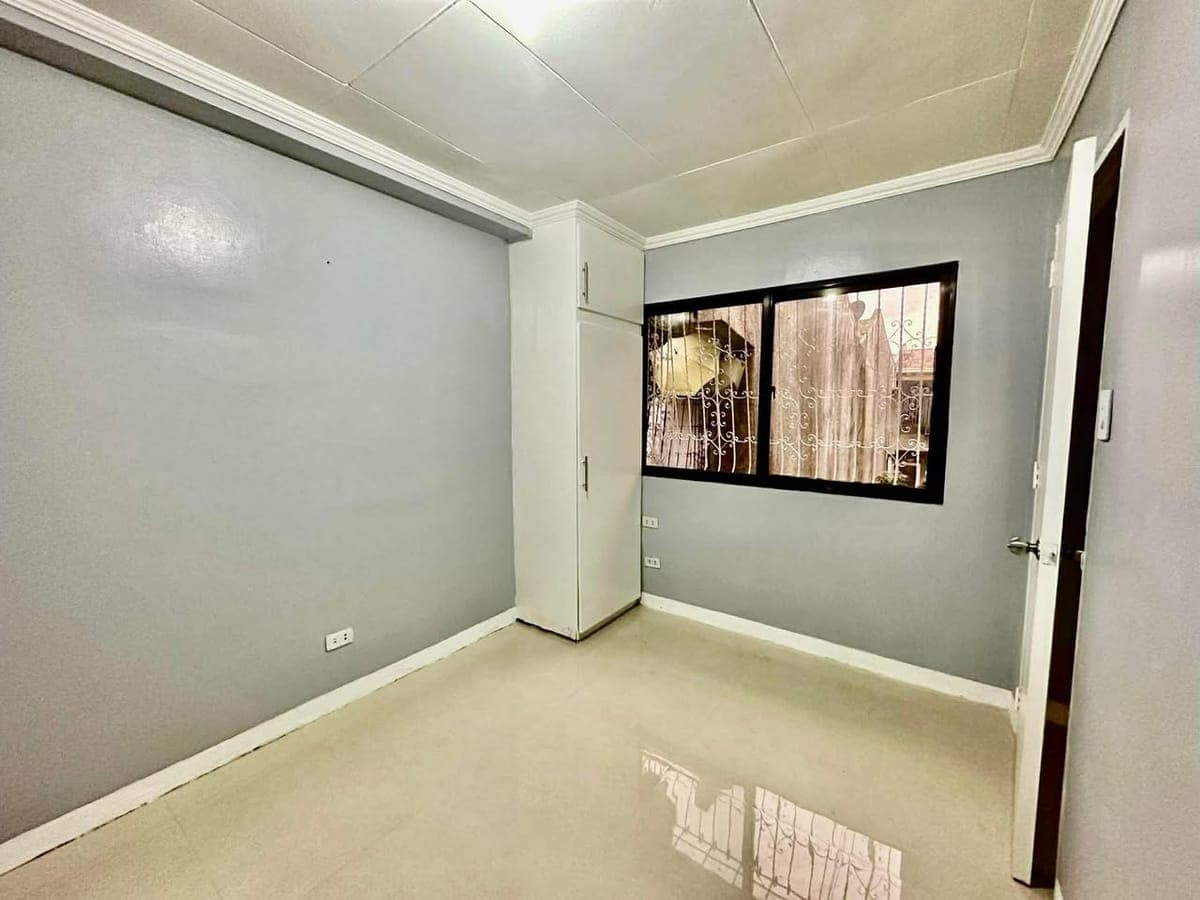 Kamuning Townhouse for Rent - photo 5