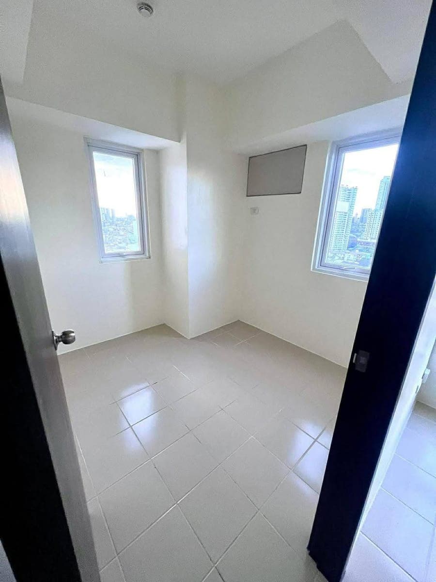 🏢FOR RENT: 2 Bedroom Unit🏢 - photo 2